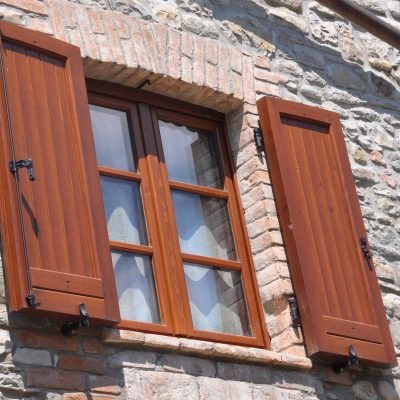 Persiane, antoni e scuri interni