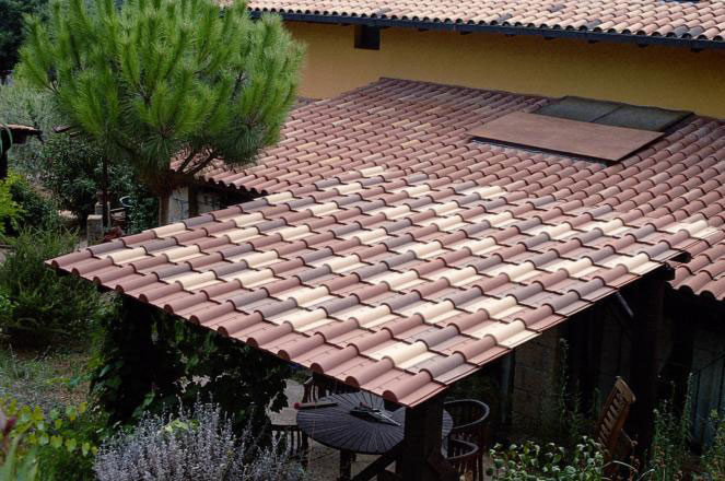 Vendita tegole in polimeri plastici by Roofy a Milano e Provincia.