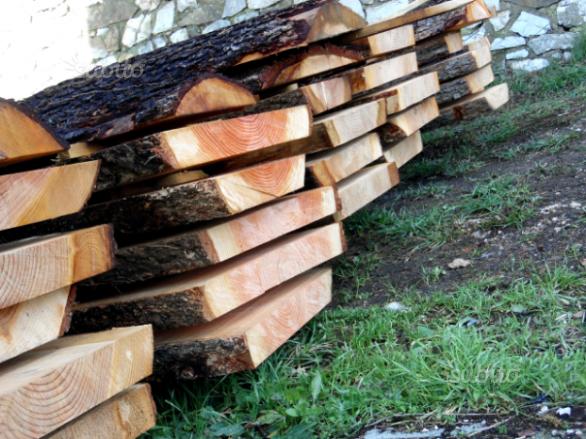 Vendita tavole di legno cipresso europeo. Falegnameria storica a