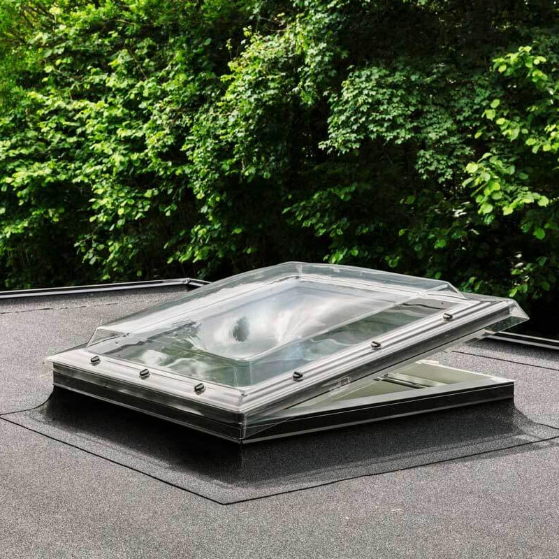 Finestre Velux per tetti piani a cupola